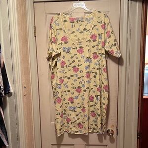 Floral Print Yellow Nightgown